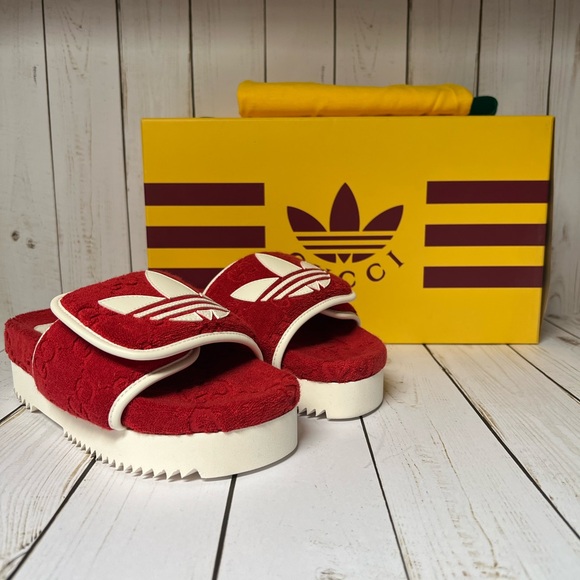Gucci X Adidas Terry Cloth GG Monogram Platform Slide Sandals Red Sz 36 / 6 - Picture 1 of 12